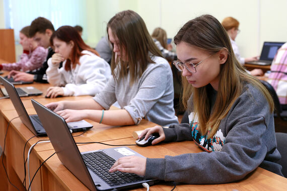 В рамках нацпроекта «Экономика данных» Вологодчина расширяет набор на ИТ-направления