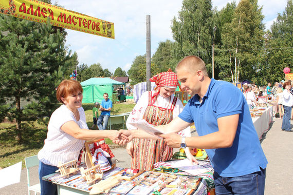 Именинница Сямжа встретила гостей